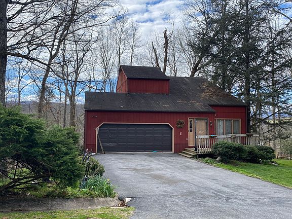 3rd image of 263 River Oak Dr