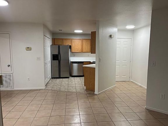 3rd image of 4711 Stanley Ave Unit 103