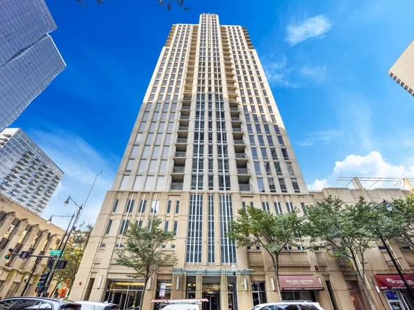 1250 S Michigan Ave APT 1904, Chicago, IL 60605