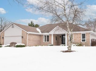 11625 West Sunset LANE, Greenfield, WI 53228