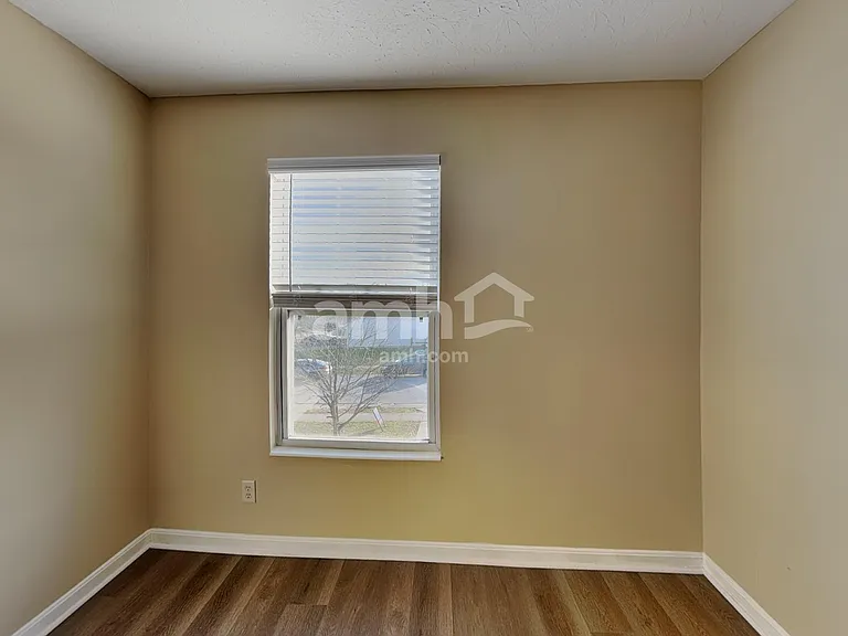 700 Berlander Dr — Photo 11