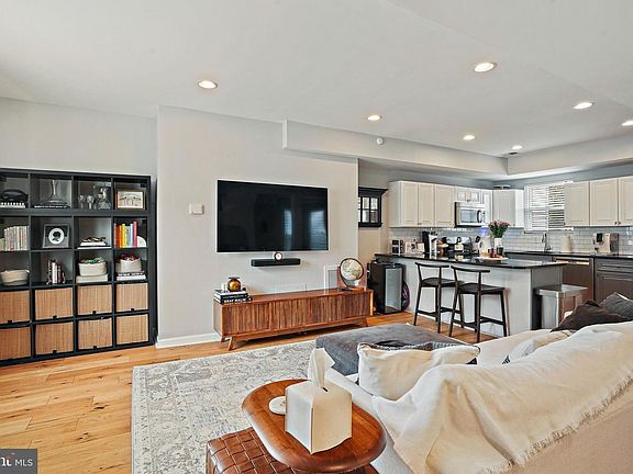 4th image of 333 U St NW