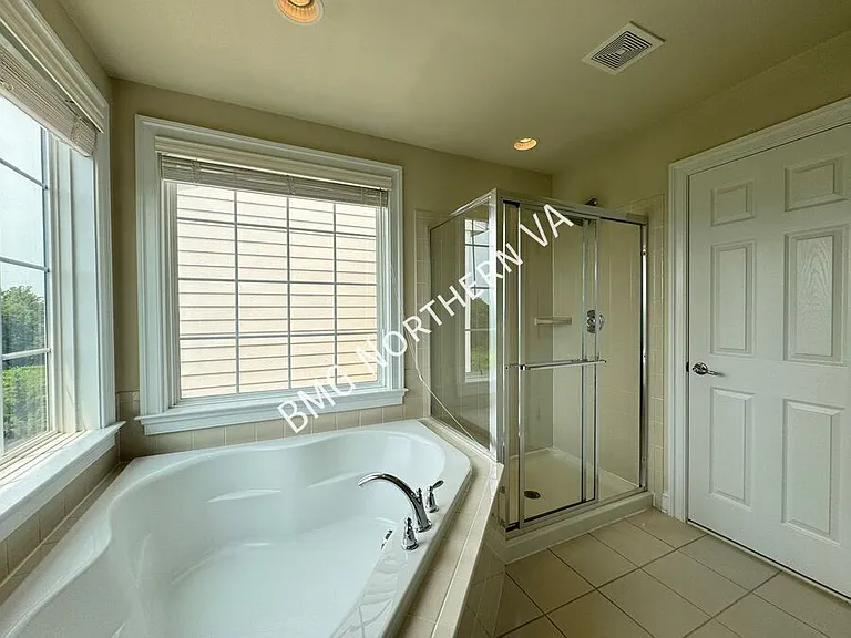 20647 Erskine Ter — Photo 20
