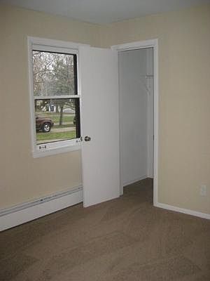 4th image of 4970 Wick Dr