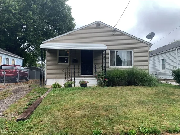 885 Reed Ave, Akron, OH 44306