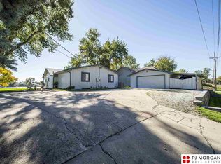 2505 La Platte Rd, Bellevue, NE 68123