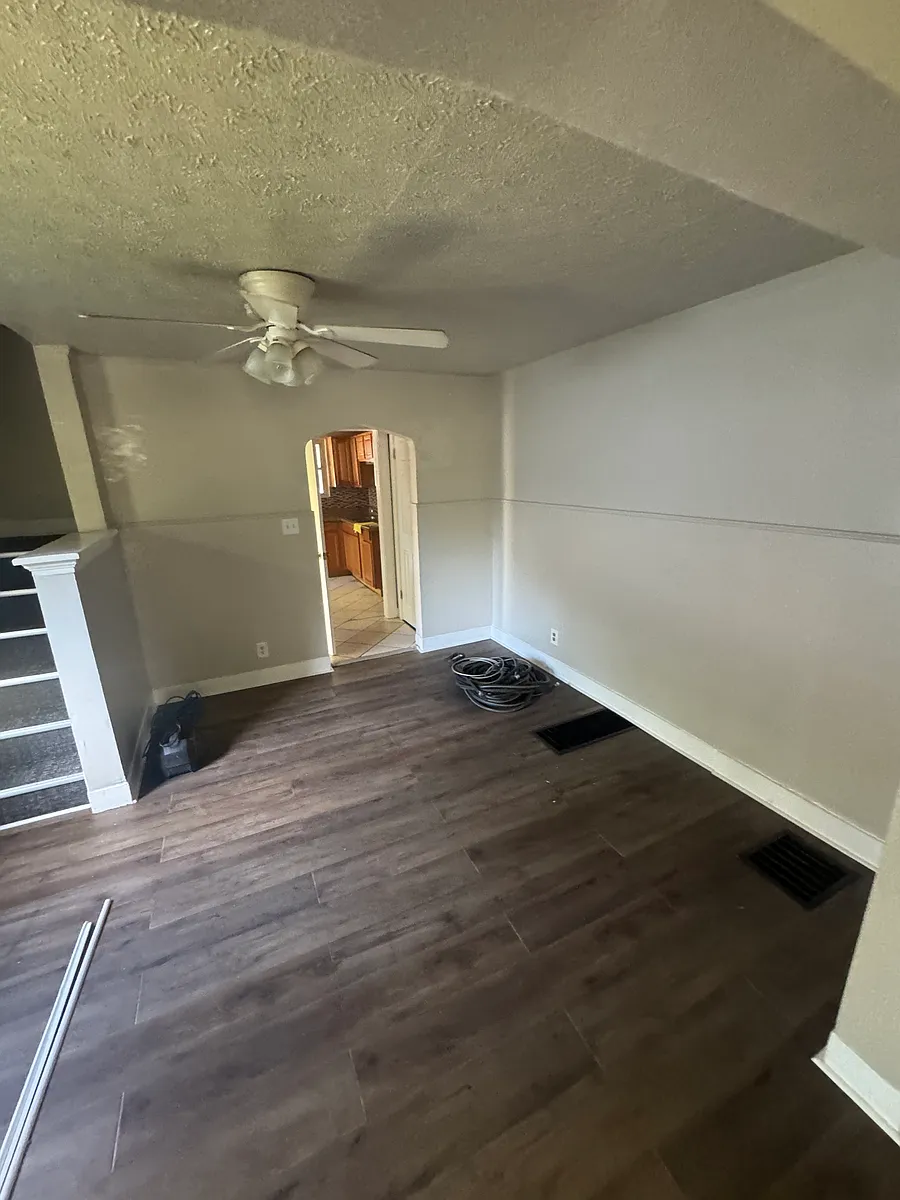 Building Photo - 3537 Delphos Ave