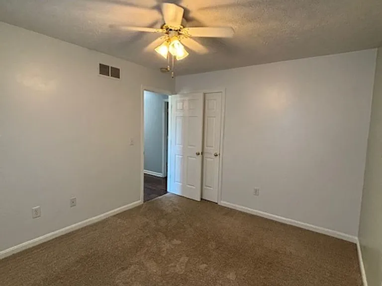 210 Scarlet Ave — Photo 13