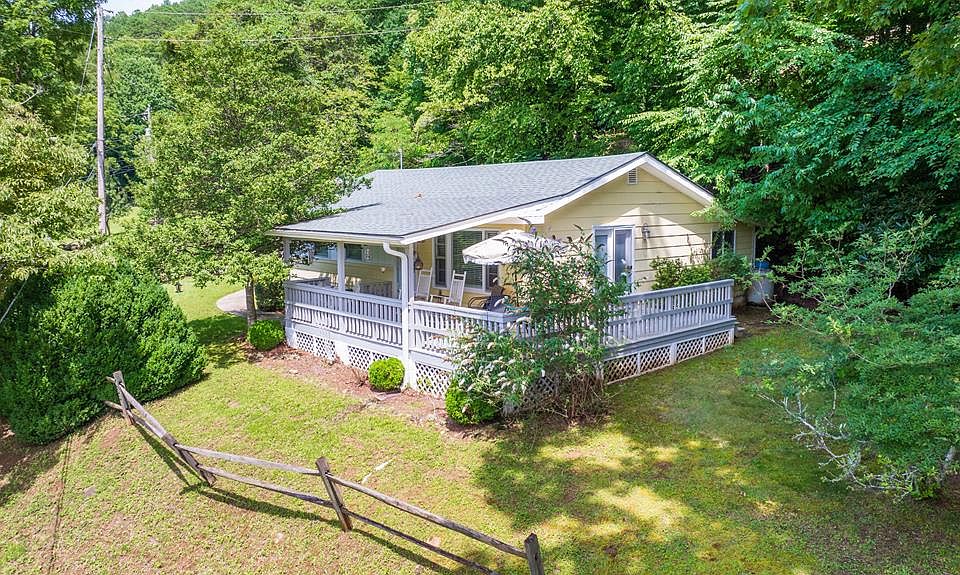 1st image of 1473 E Hickory Knoll Rd