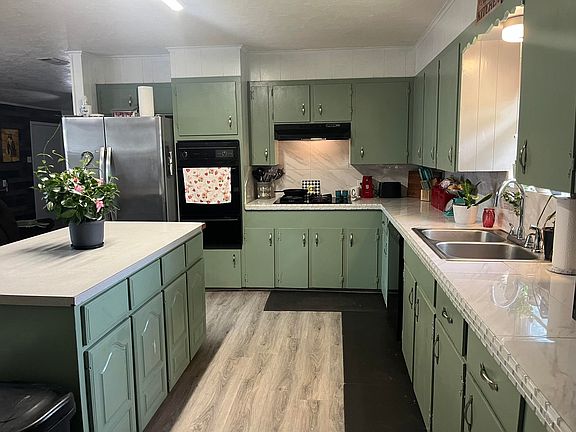 4th image of 118 Waynes Ln