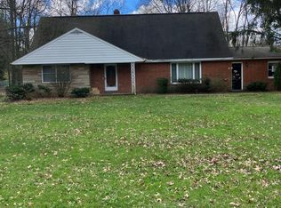 5840 Pawnee St NW #1, North Canton, OH 44720