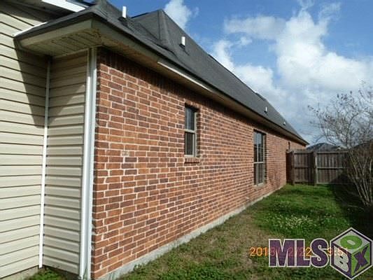 4th image of 11314 Buckingham Ave