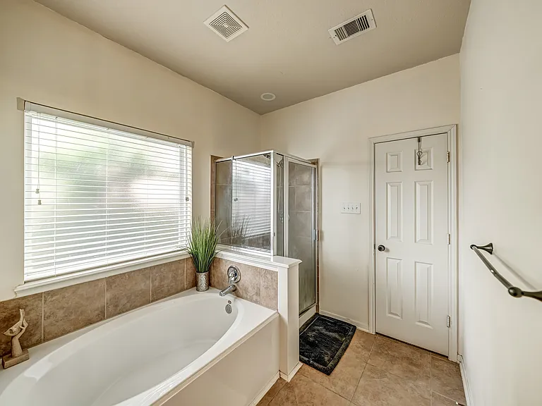 5022 Colony Hurst Trl — Photo 23