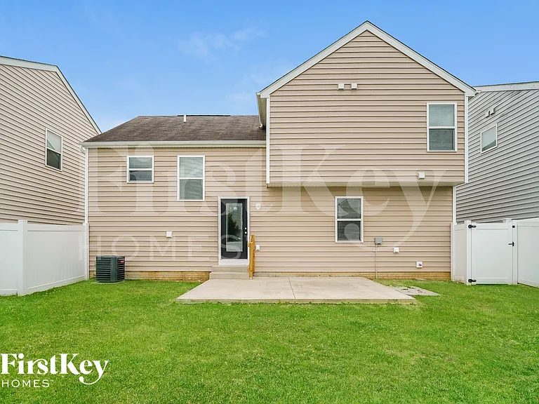 5584 Lanterns Way — Photo 17
