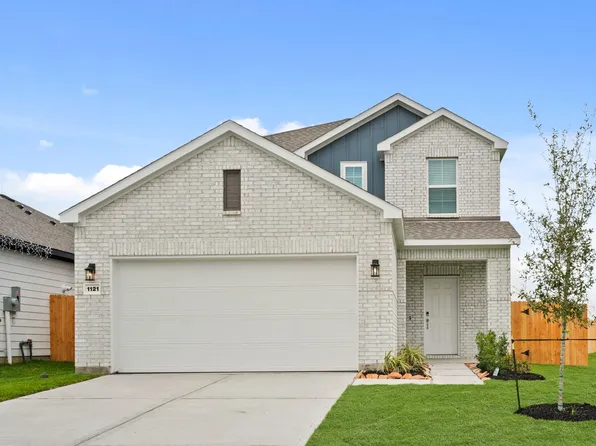 1121 Avenue M, Bay City, TX 77414