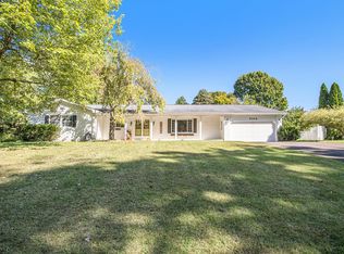 5345 Squires Manor Rd, Jackson, MI 49201