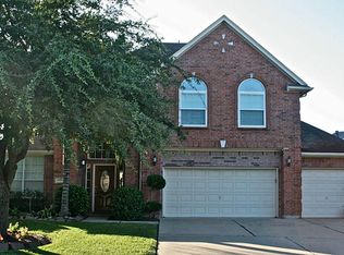 506 Silver Leaf Ct, Pearland, TX 77584
