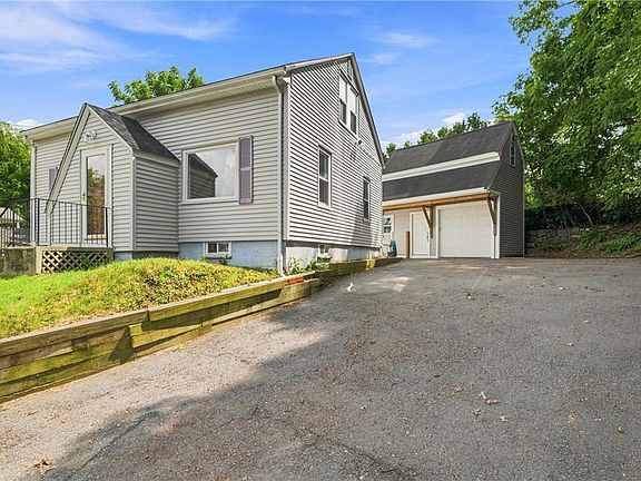 2nd image of 31 Coolidge Ave