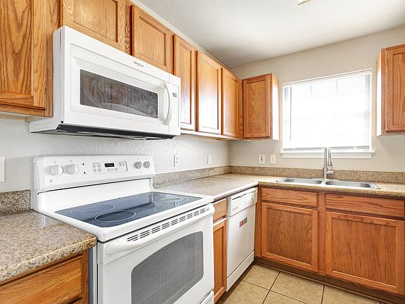5th image of 13605 Woodstone Way