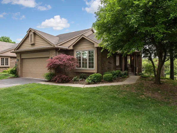 1270 Laurel View Dr, Ann Arbor, MI 48105