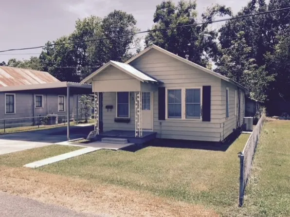 135 Oswald St, Breaux Bridge, LA 70517