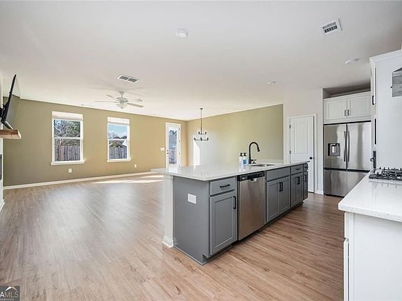 3rd image of 4703 Canary Diamond Ln