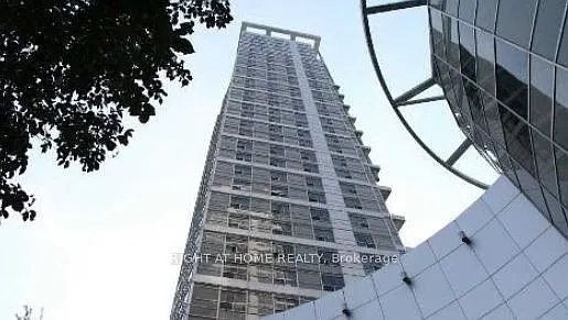 36 Lee Centre Dr #2016