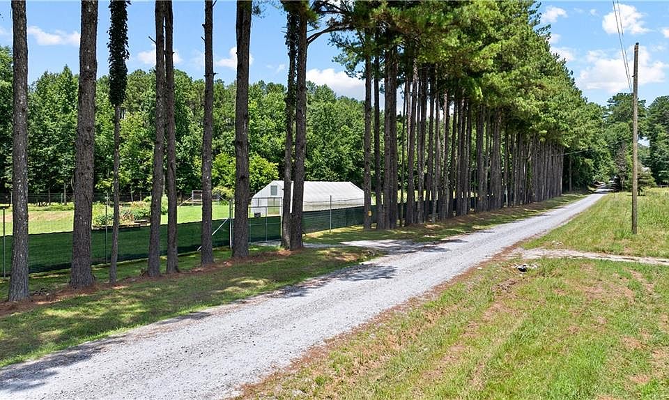 1st image of 7655 Old Phillips Rd