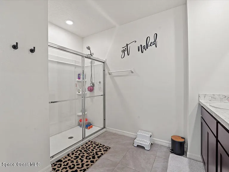 1927 Sloan Ct — Photo 13