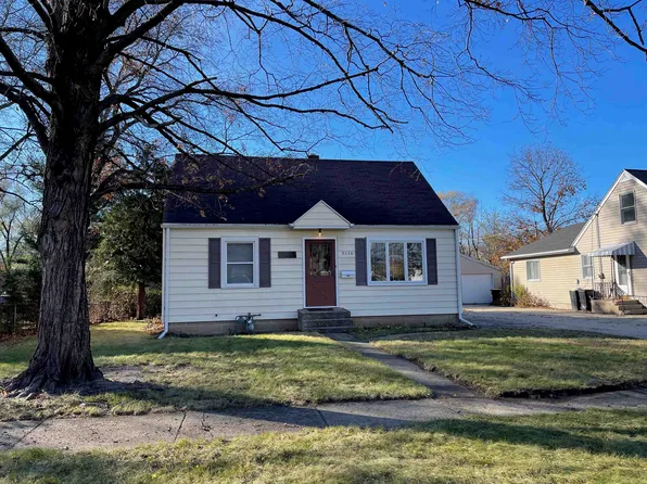 5638 Hollis Ave, Loves Park, IL 61111