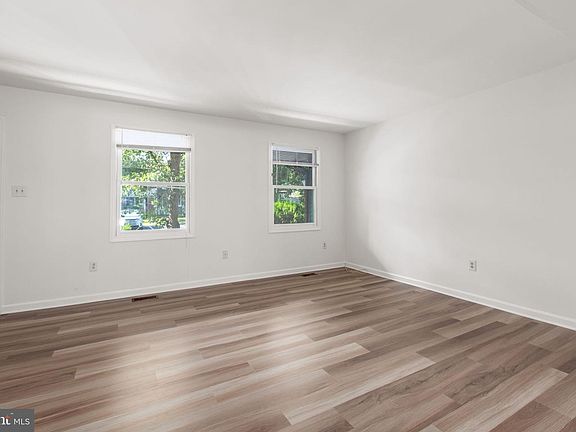 5th image of 5131 Redbud Rd