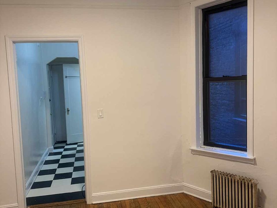 2nd image of 314 E 70th St APT 4C