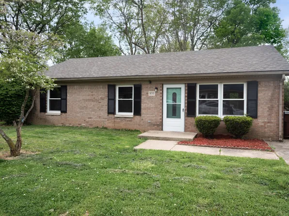 833 Martin Luther King Jr Ct, Versailles, KY 40383