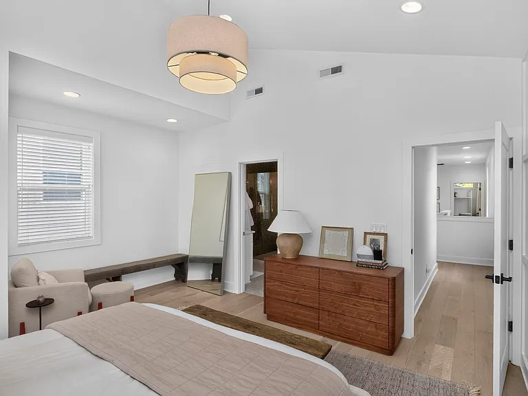 962 Strouse Ave #A — Photo 26