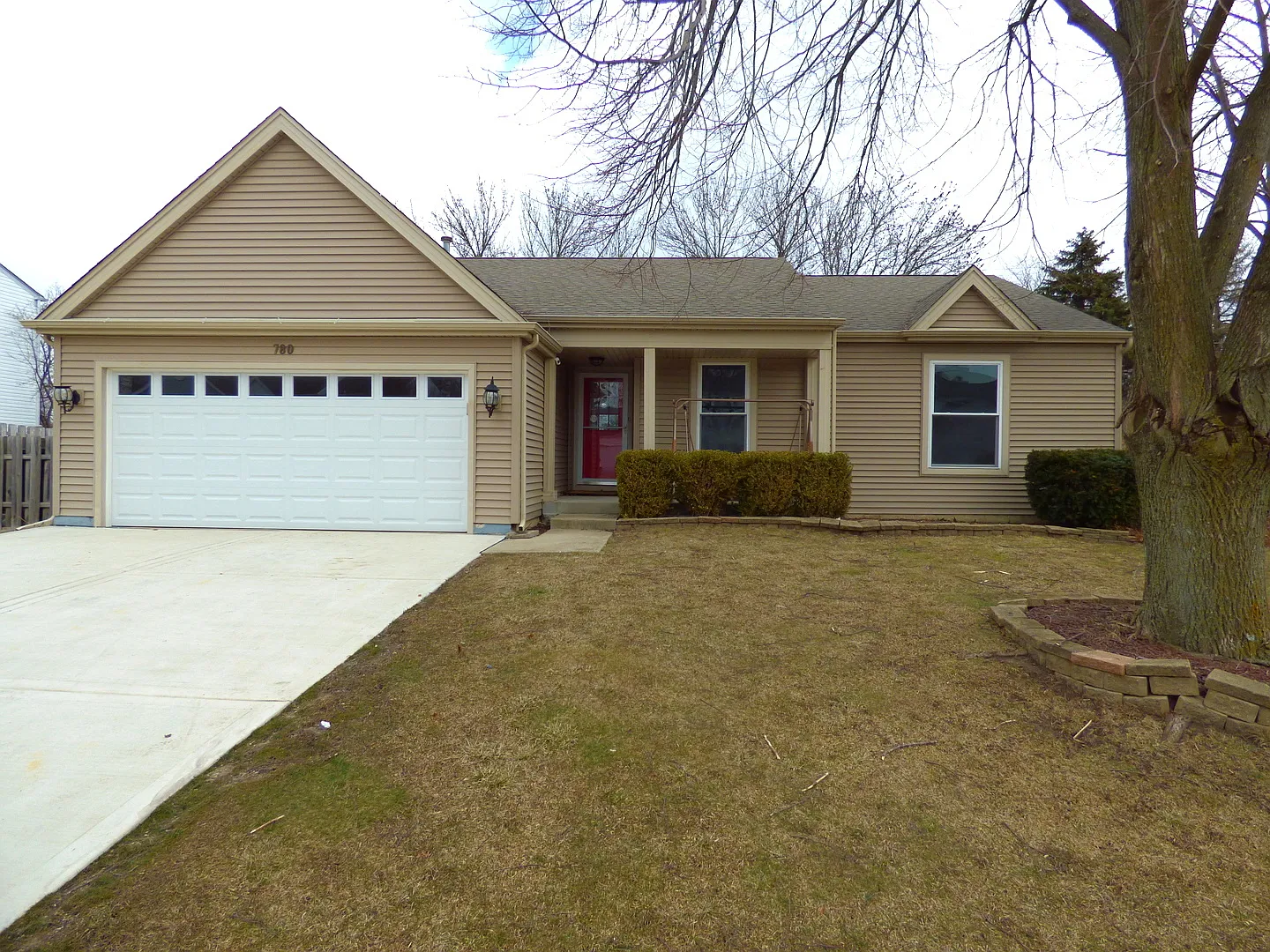 780 Edelweiss Dr photo 1
