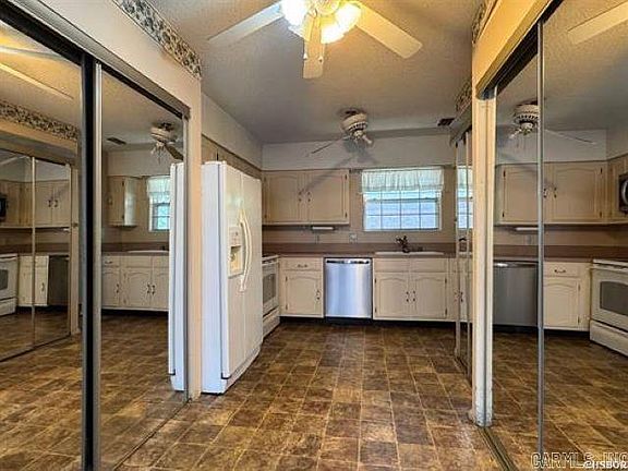 3rd image of 600 Higdon Ferry Rd APT 203