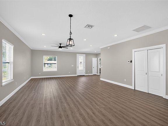 5th image of 7977 49th Ave N