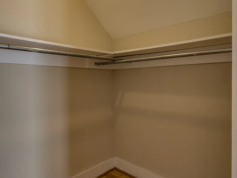 615 Heidt St — Photo 14