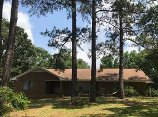 84 Flem Phillips Rd, Laurel, MS 39443