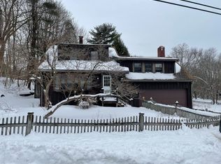 14 Prospect St, West Newbury, MA 01985