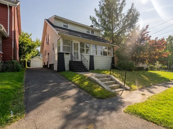 1106 S Glencove Rd, Syracuse, NY 13206