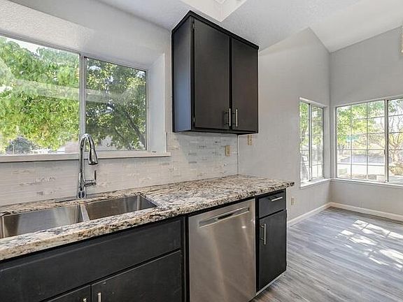 5th image of 1019 Cirby Oaks Way