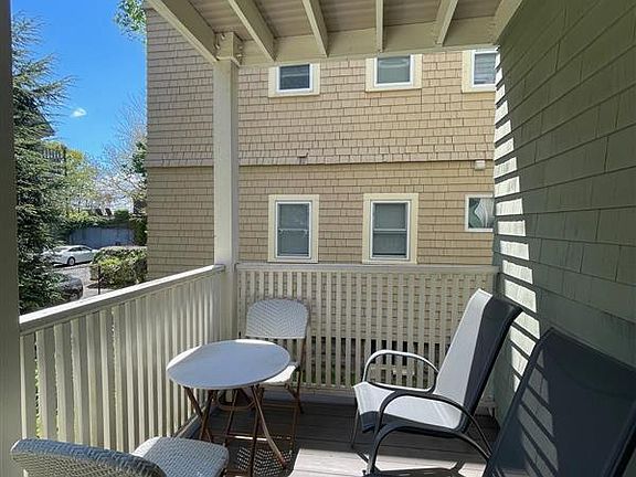 4th image of 15 Belmont Sq #1