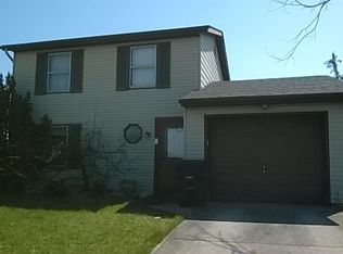 810 Aurora Knoll Ln, Fort Wayne, IN