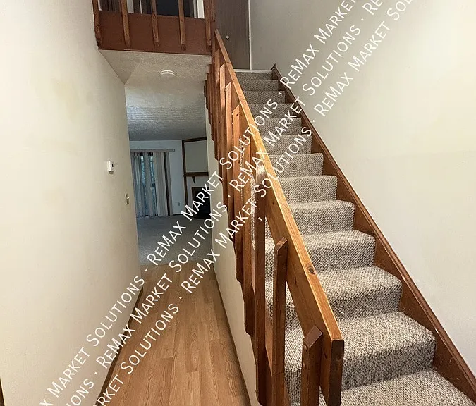4314 S Main St — Photo 2