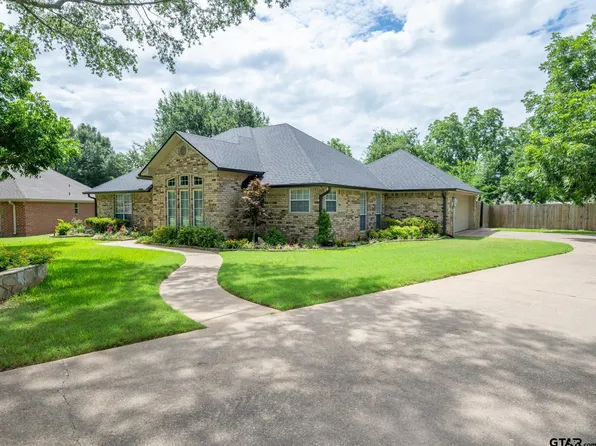 308 Briarcrest Dr, Chandler, TX 75758