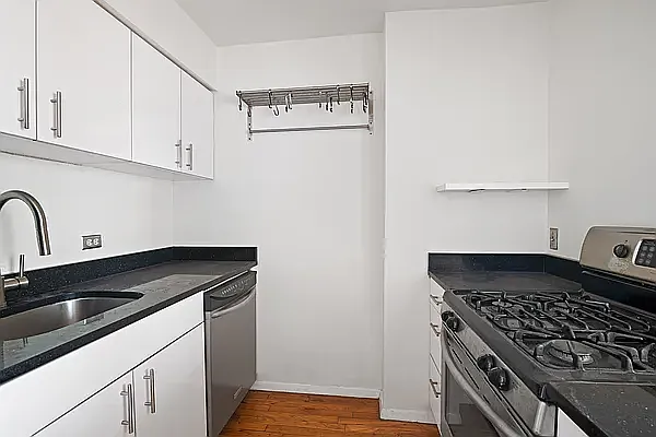 Rented by Corcoran | media 1