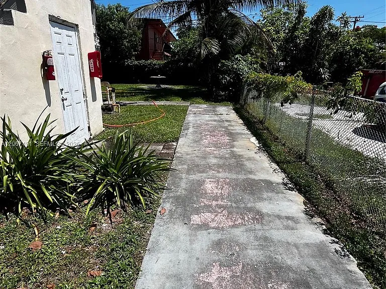 5926 Wiley St #3 — Photo 20