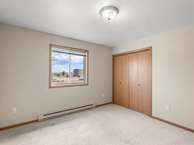 1508 Spruce Dr NE — Photo 10