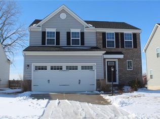 213 Regatta Park Dr, Fairborn, OH 45324